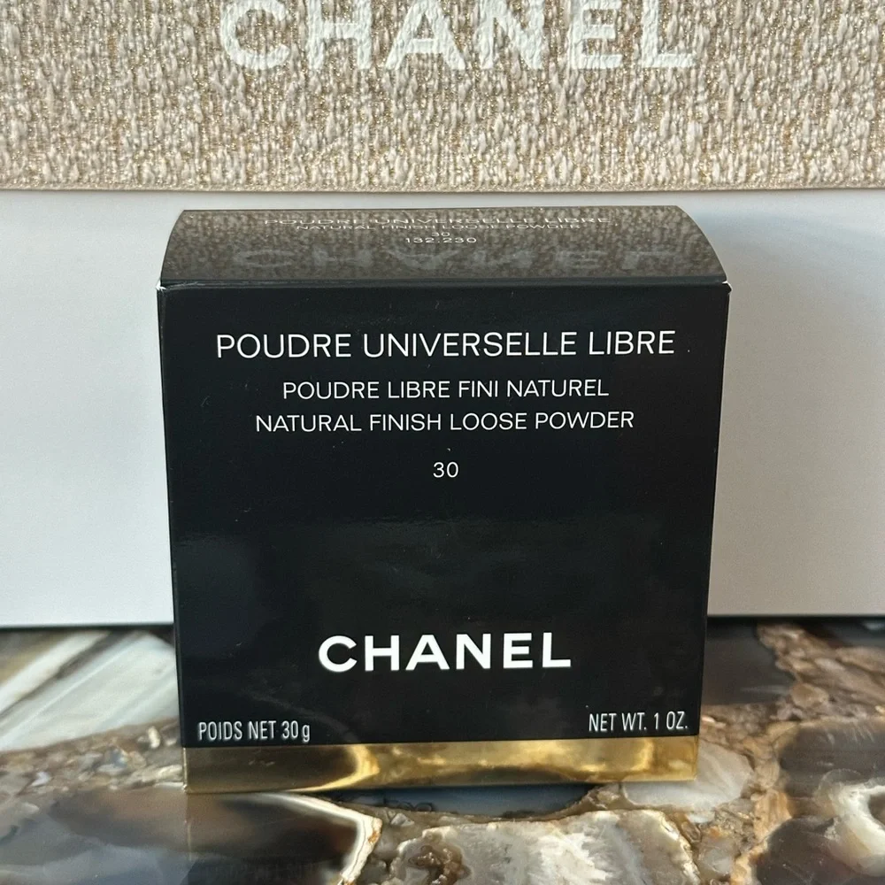 CHANEL POUDRE UNIVERSELLE LIBRE Natural Finish Loose Powder - B30
